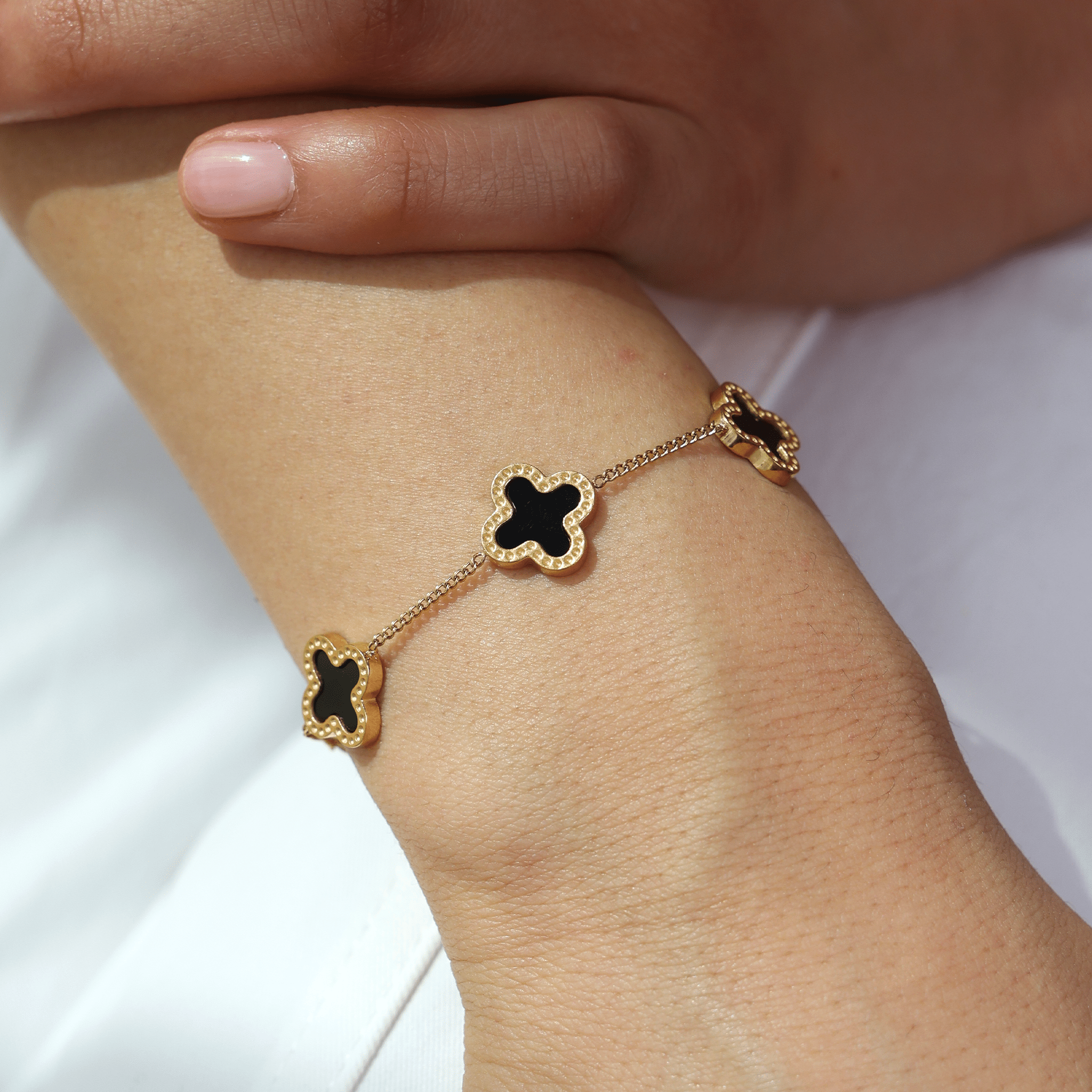 Black 5 Clover Chain Charm Bracelet - Gemlet