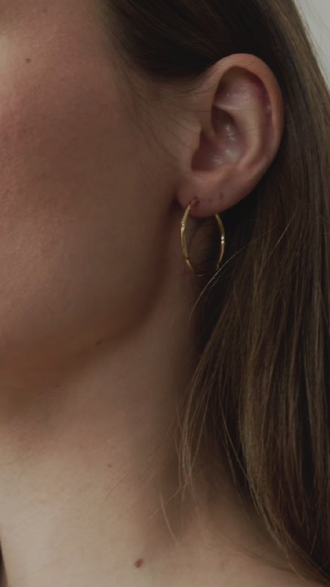 Twisted Sleeper Hoops