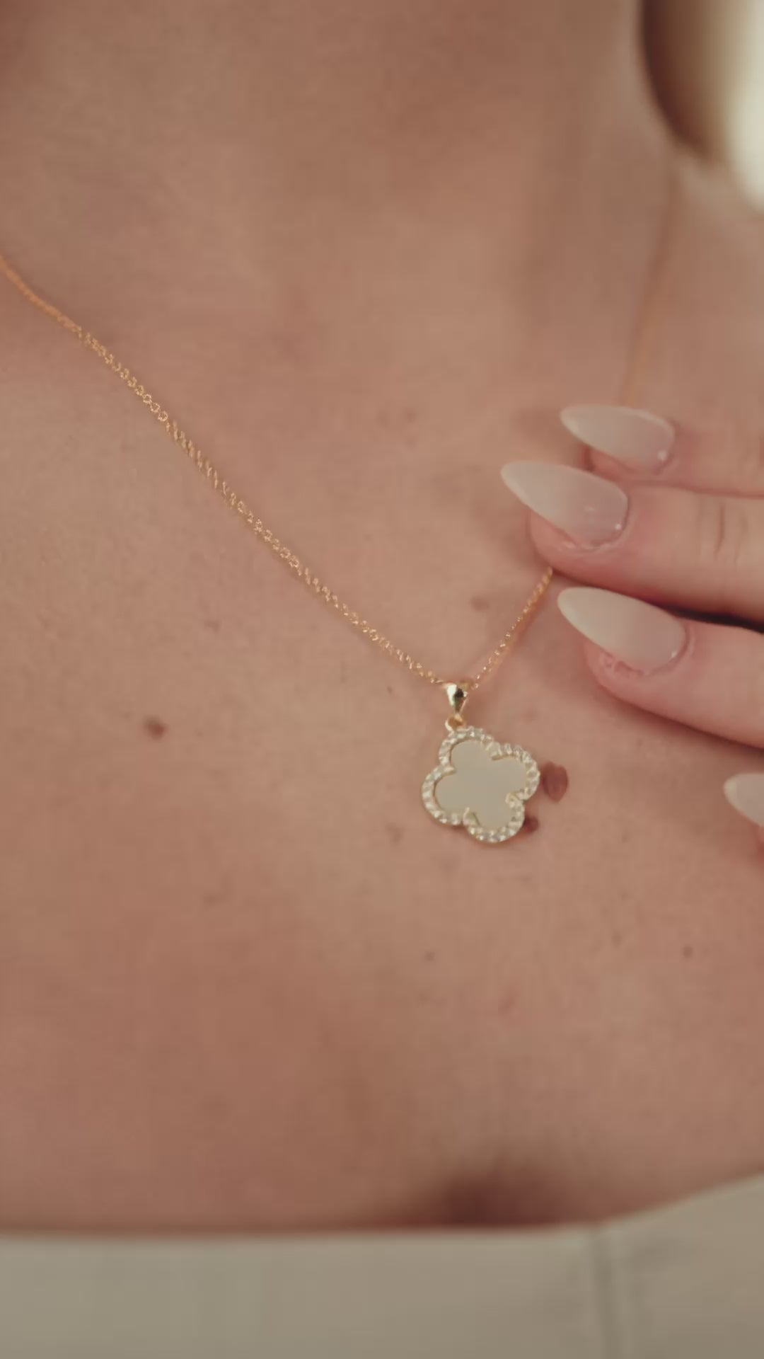 White Clover CZ Pendant Necklace