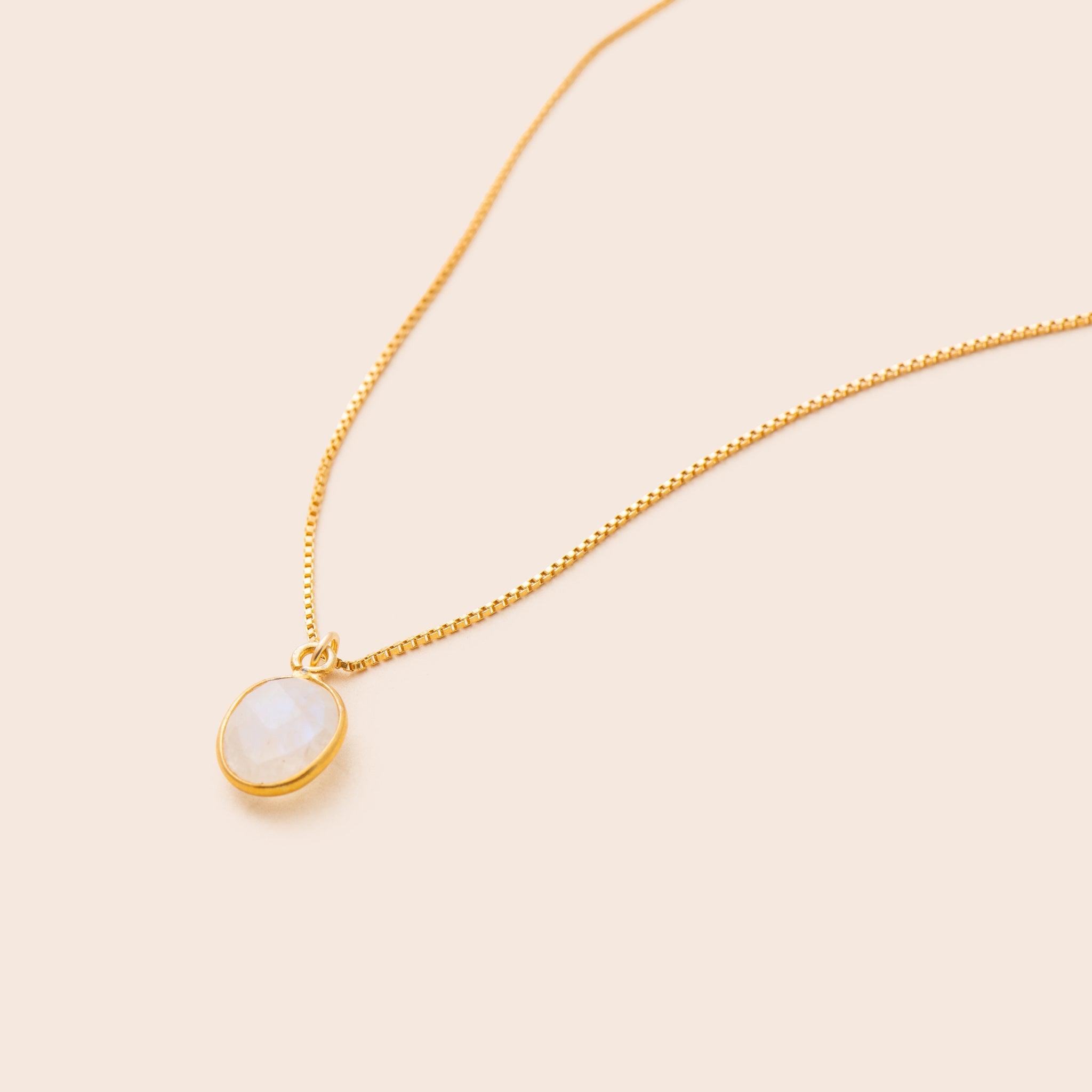 Rainbow Moonstone Oval Necklace - Gemlet