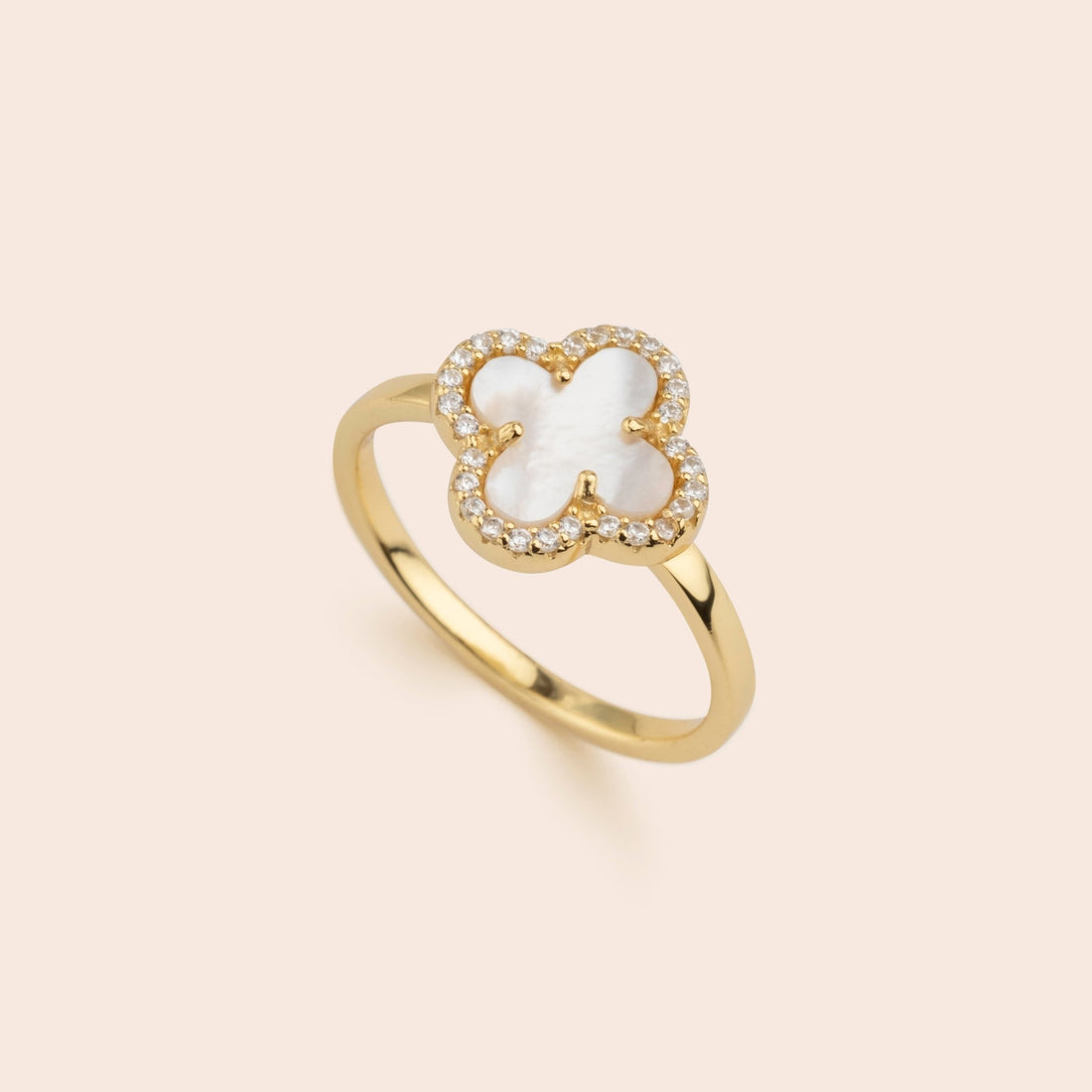 Big White Clover Ring - Gemlet