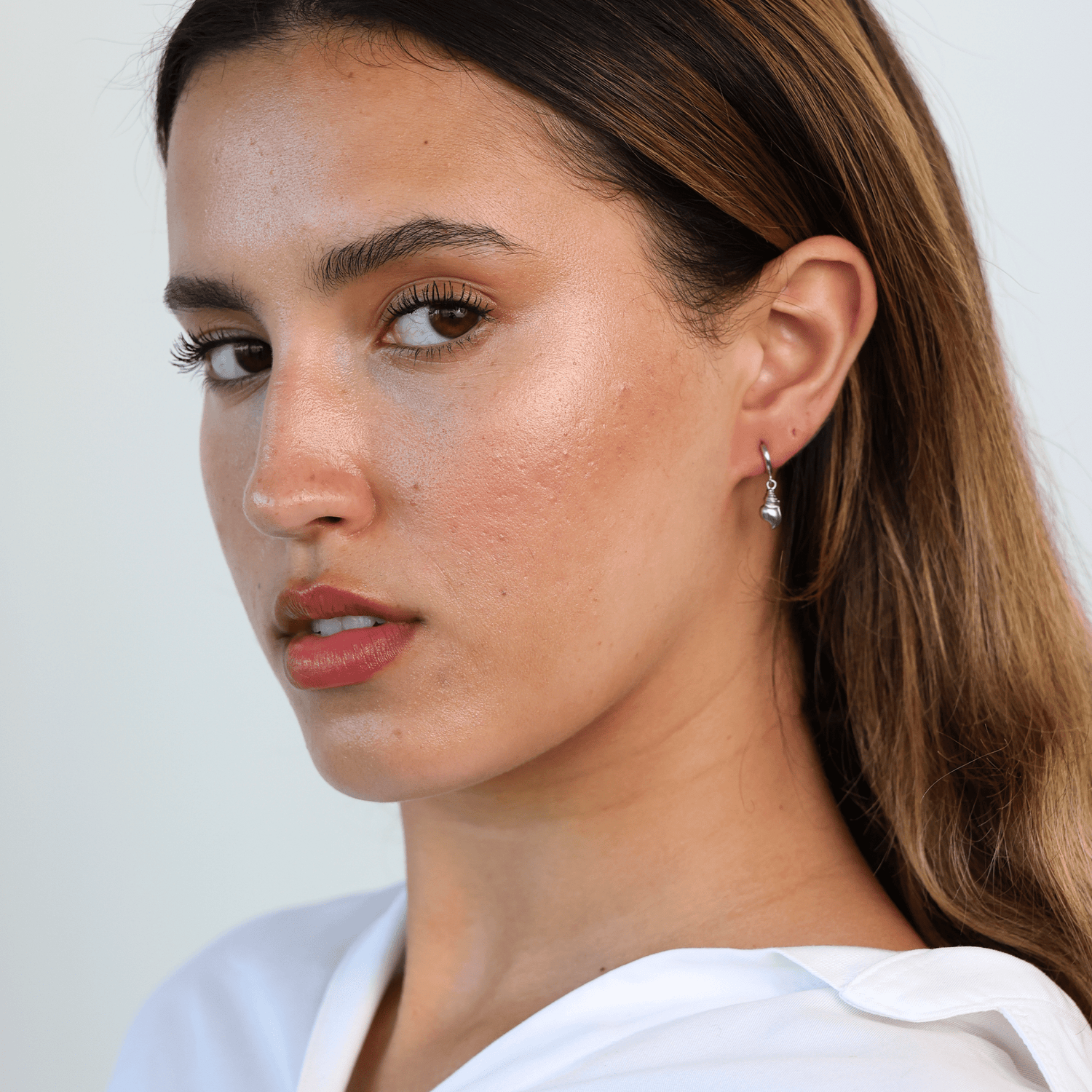 Conch Shell Dangle Huggies - Gemlet