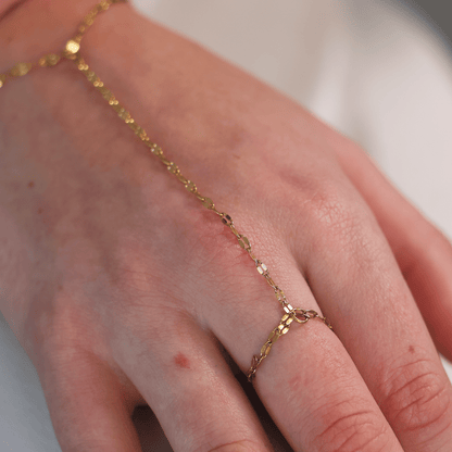 Dapped Oval Hand Chain - Gemlet
