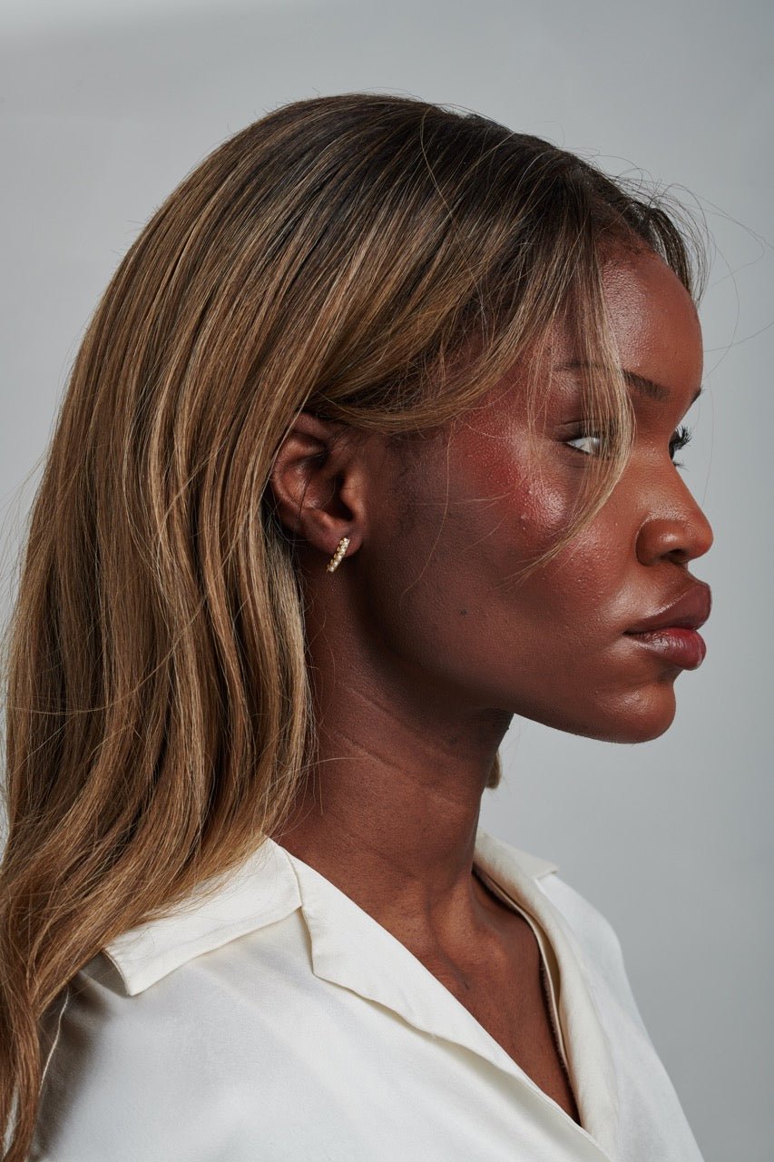 Pearl Bar Studs - Gemlet