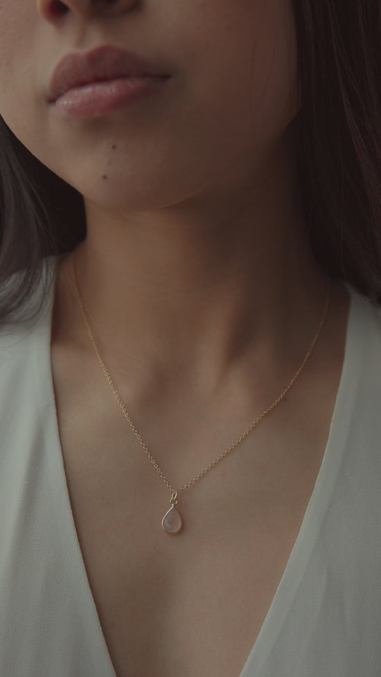 Load and play video in Gallery viewer, Rose Quartz Teardrop Necklace
