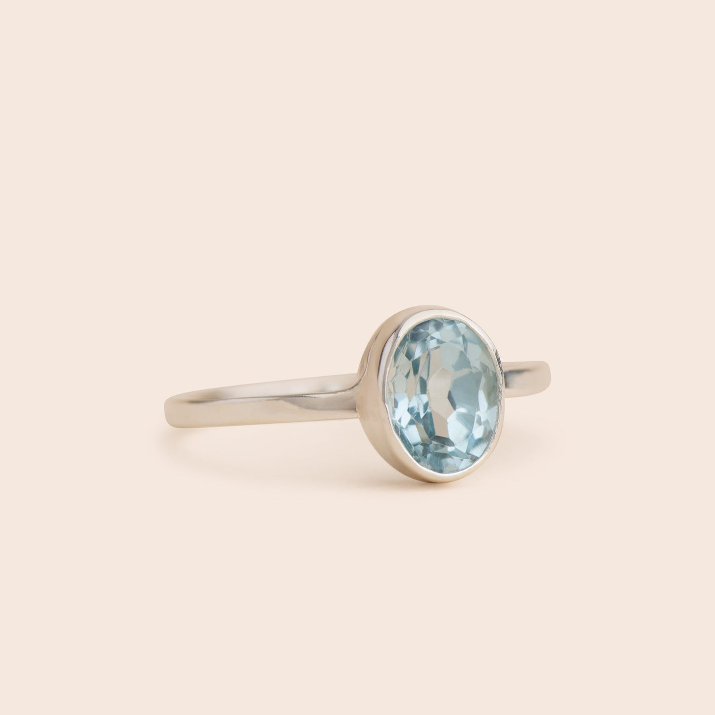 Aquamarine Oval Sterling Silver Ring - Gemlet