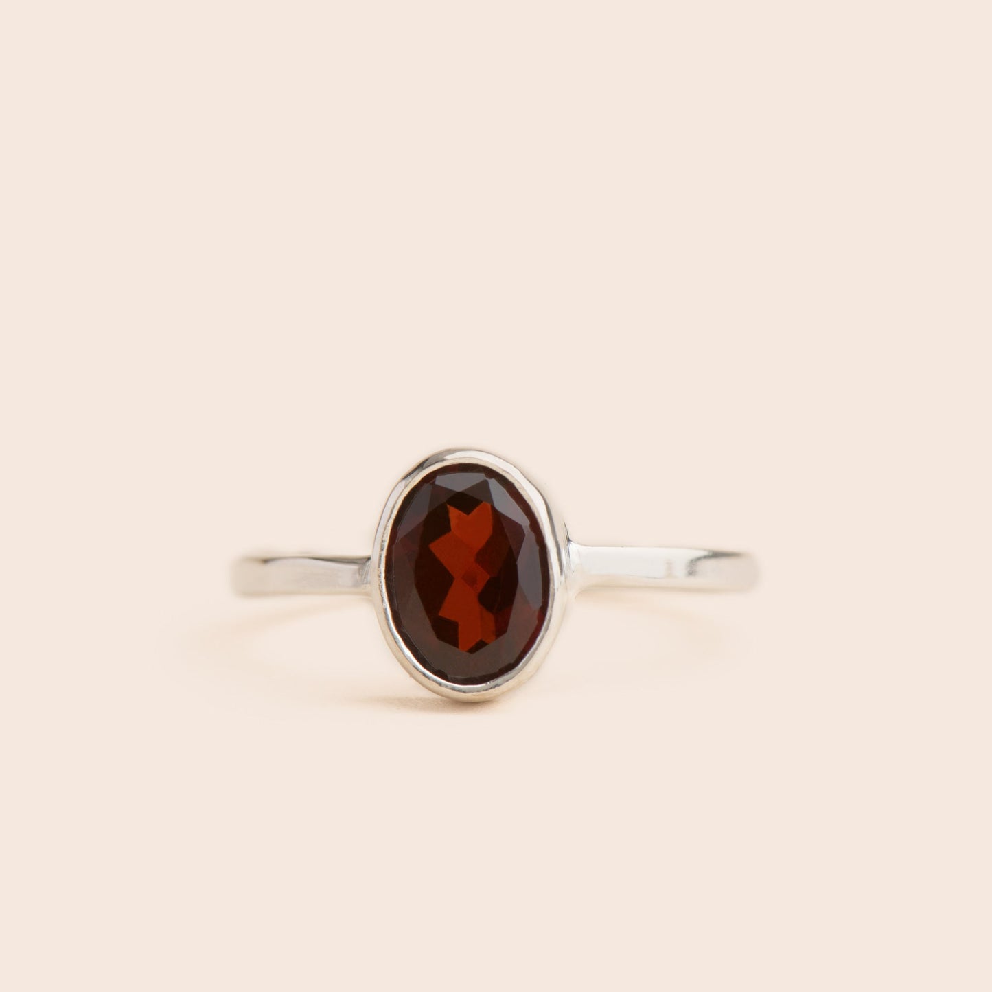 Load image into Gallery viewer, Garnet Oval Sterling Silver Ring - Gemlet
