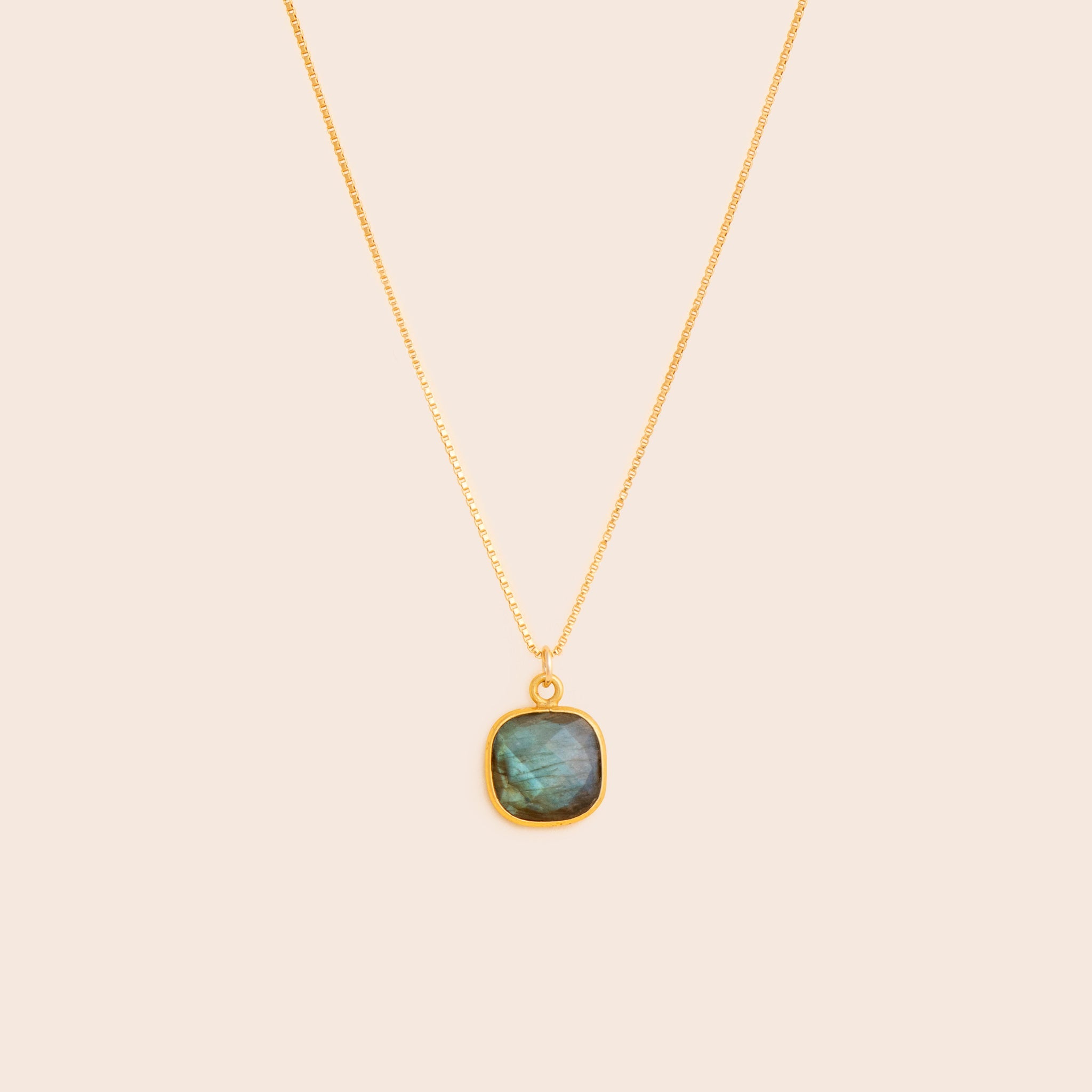 Labradorite Cushion Cut Necklace - Gemlet