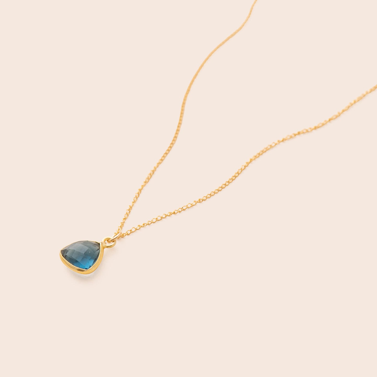 Load image into Gallery viewer, London Blue Quartz Trillion Cut Necklace - Gemlet
