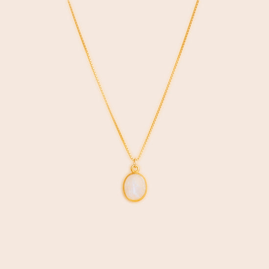 Load image into Gallery viewer, Rainbow Moonstone Oval Necklace - Gemlet
