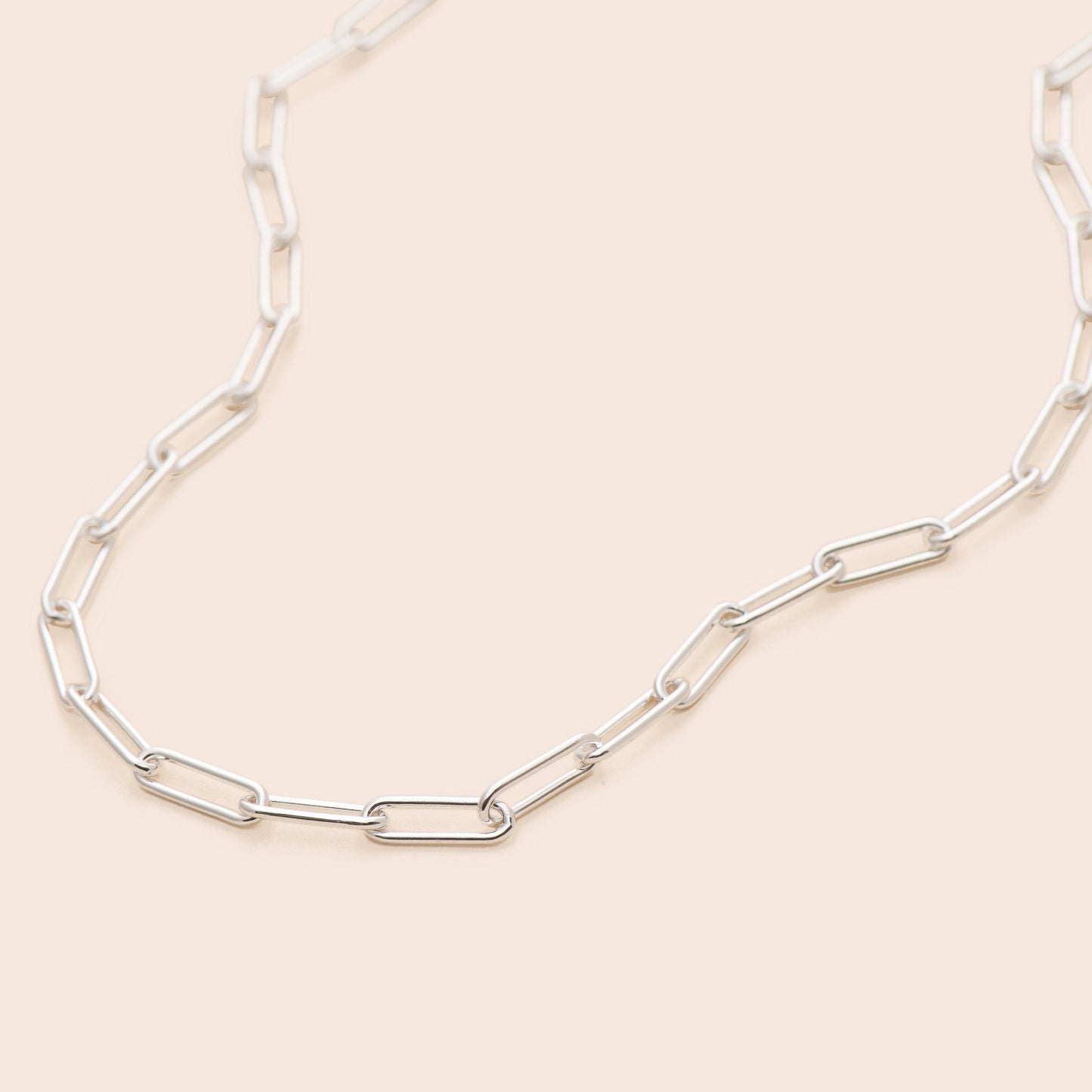 Load image into Gallery viewer, Thick Silver Paper Clip Chain Necklace - Gemlet
